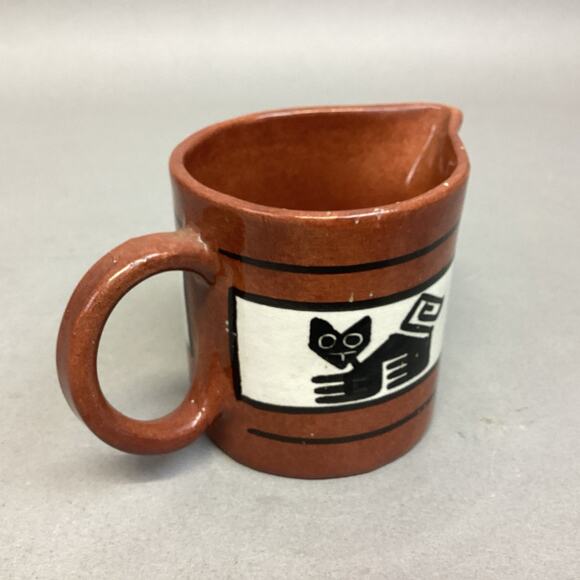 Vintage Rare Los Reyes Lima Peru Black Cat Signed Hand Painted Peruvian Creamer - Picture 5 of 7